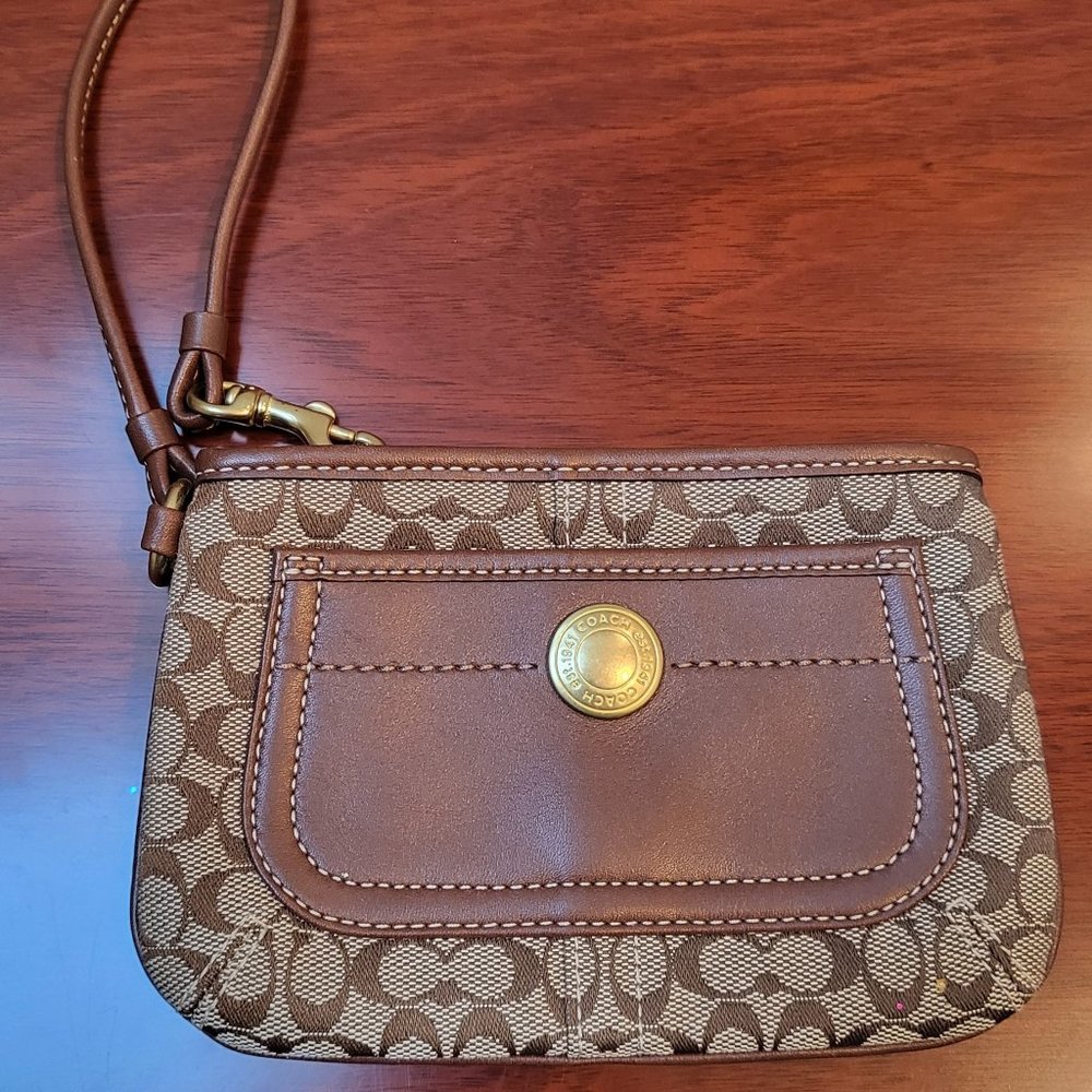 Coach brown signature double C wristlet